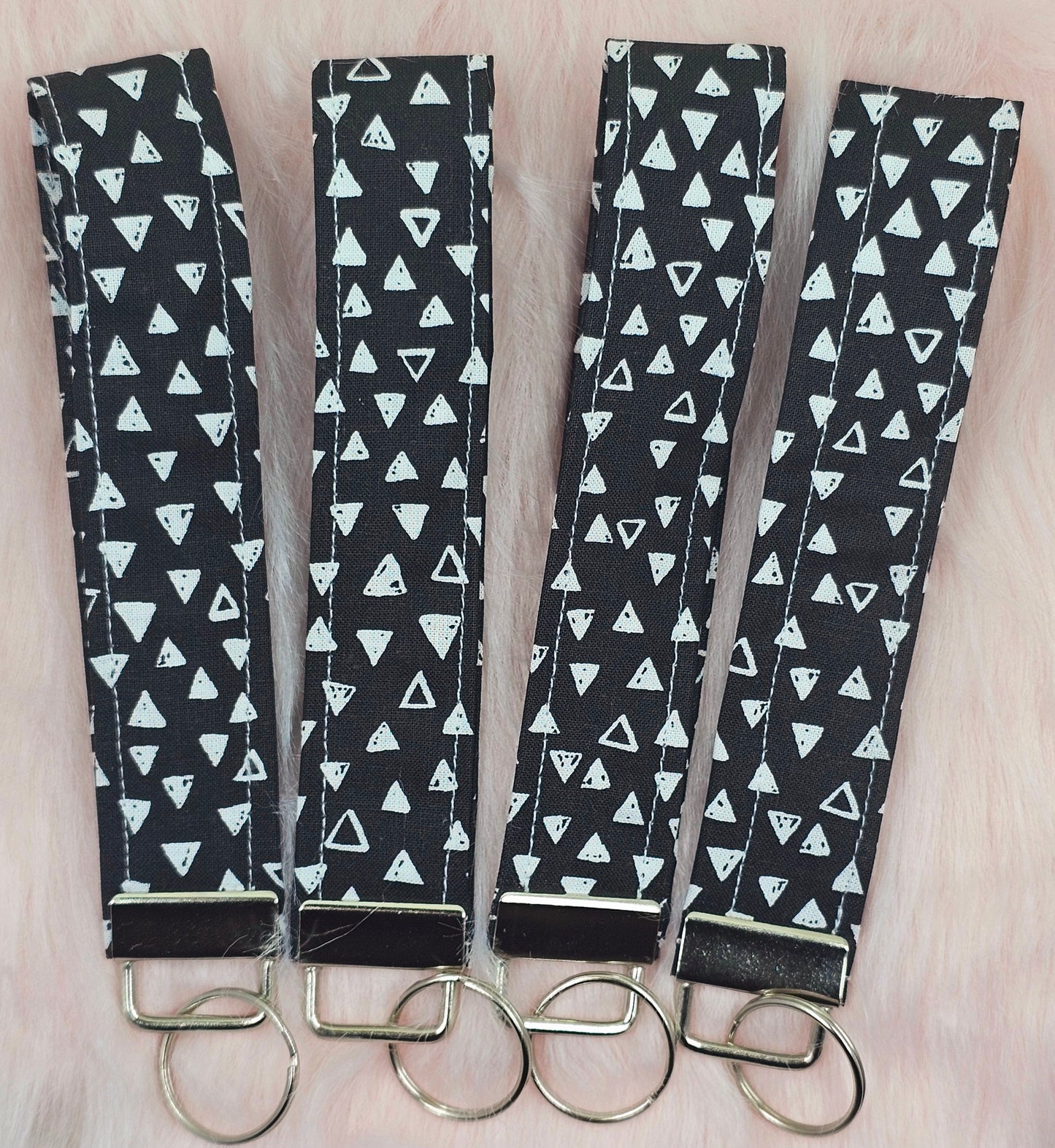 Black/white Keychain wristlet